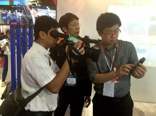 泰國(guó)媒體采訪捷視飛通總監(jiān)